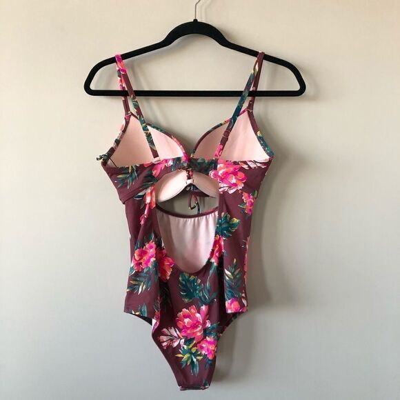 Nwt-shade & shore floral one piece swimsuit - Picture 2 of 5